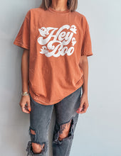 Load image into Gallery viewer, Hey Boo Tee