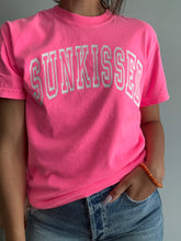 Load image into Gallery viewer, SUNKISSED Tee
