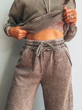 Load image into Gallery viewer, Olive Cozy Wide Leg Sweatpants
