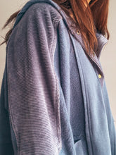 Load image into Gallery viewer, North Shore Pullover
