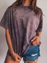 Load image into Gallery viewer, Spring Crew Tee -Blackberry
