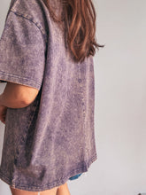 Load image into Gallery viewer, Spring Crew Tee -Blackberry
