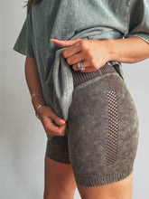Load image into Gallery viewer, The East End Biker Shorts- Brown
