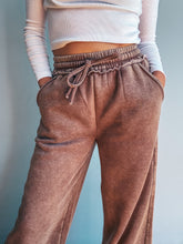 Load image into Gallery viewer, Mocha Cozy Wide Leg Sweatpants
