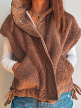 Load image into Gallery viewer, Upper East Side Sherpa Vest
