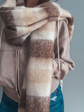 Load image into Gallery viewer, Aspen Scarf
